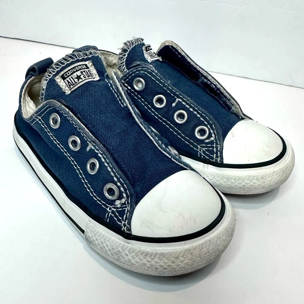 Kids Converse Navy Velcro Slip-On Shoes